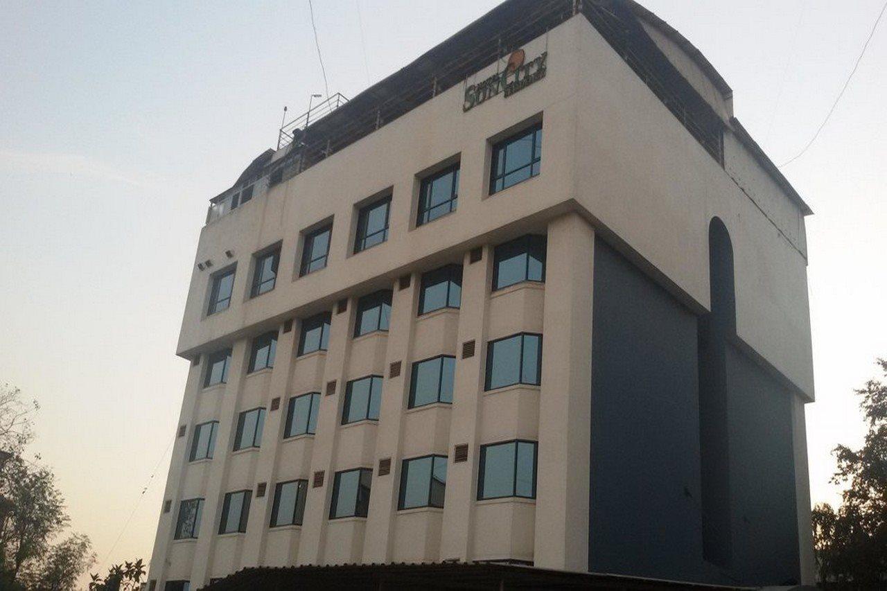 Hotel Suncity Residency Mumbai Exteriör bild