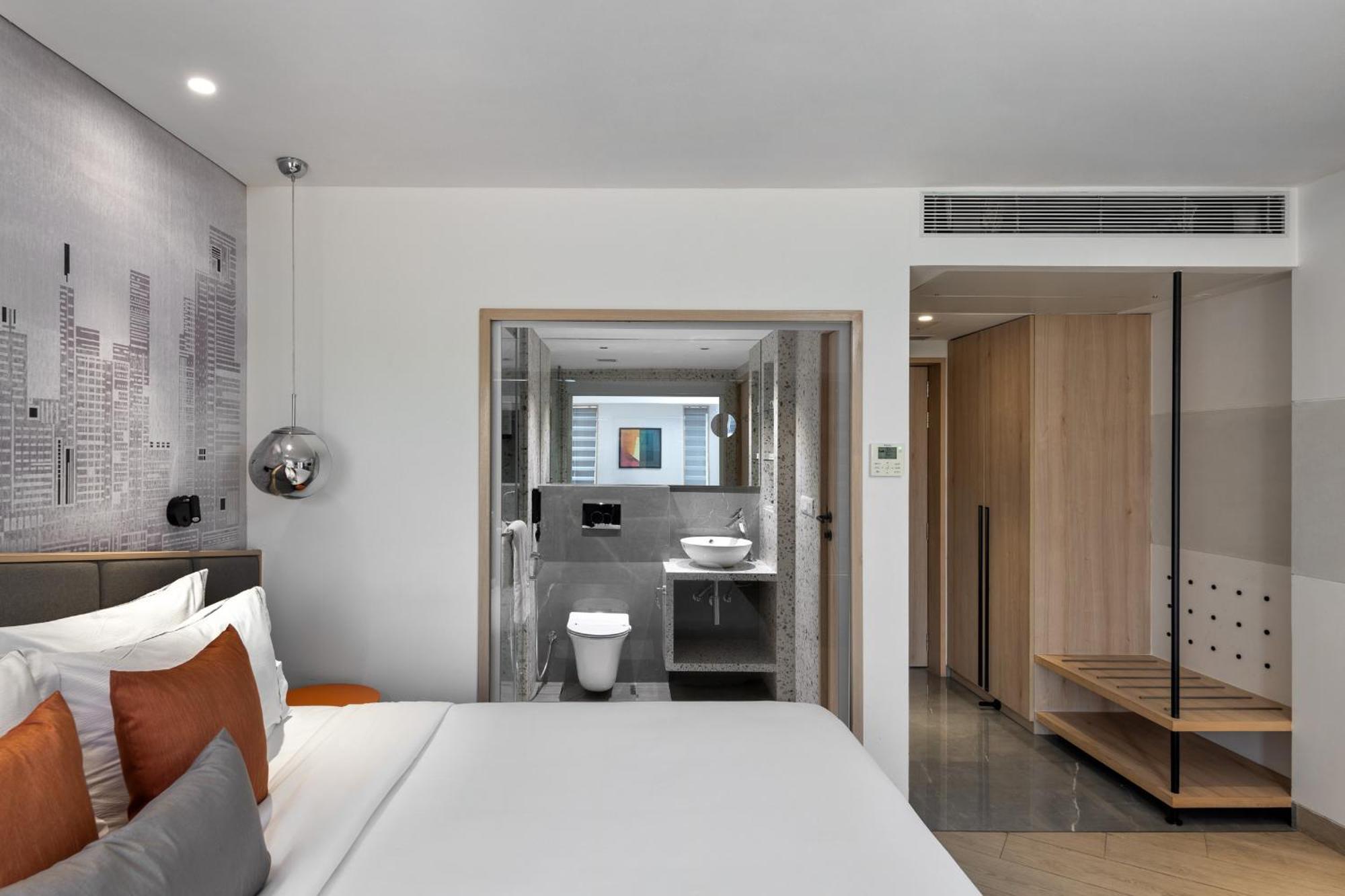 Hotel Suncity Residency Mumbai Exteriör bild