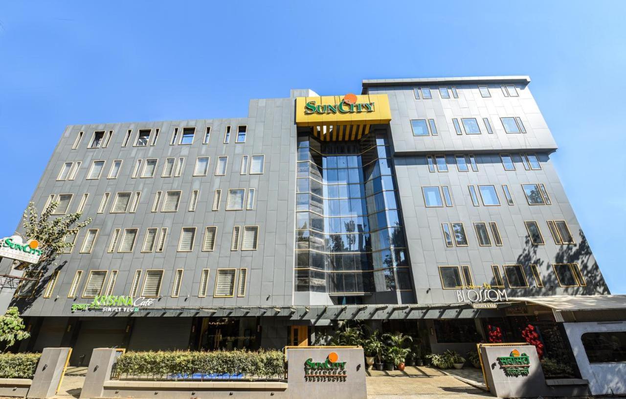 Hotel Suncity Residency Mumbai Exteriör bild